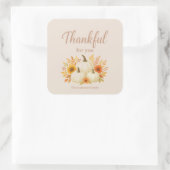 Fall Pumpkins & Sonnenblumen | Eleganter Erntedank Quadratischer Aufkleber (Tasche)