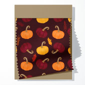 Fall Pumpkins und Blätter über Burgund Muster Stoff