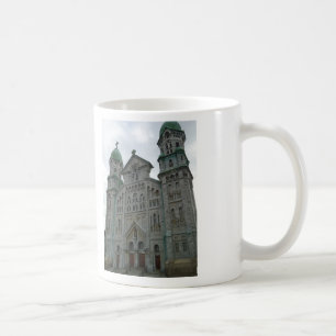 Fall-River, historische gotische Kirche MAs Kaffeetasse