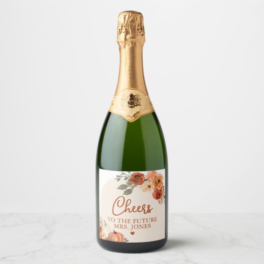 Fall Terracotta Pumpkin Future Mrs. Brautparty Schaumweinetikett (Vorderseite)