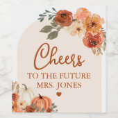 Fall Terracotta Pumpkin Future Mrs. Brautparty Weinetikett (Einzelnes Label)