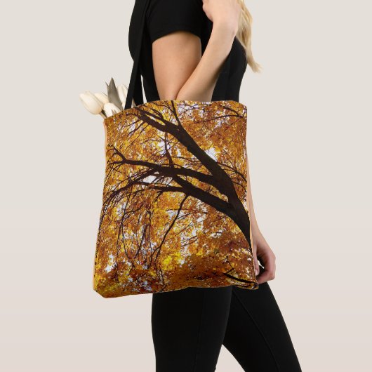 Fall Tree Shadows Tasche (Von Nahem)