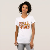 Fall Vibes Cute Autumn Gnome T-Shirt (Vorne ganz)