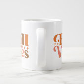 Fall Vibes Jumbo-Tasse (Rückseite)