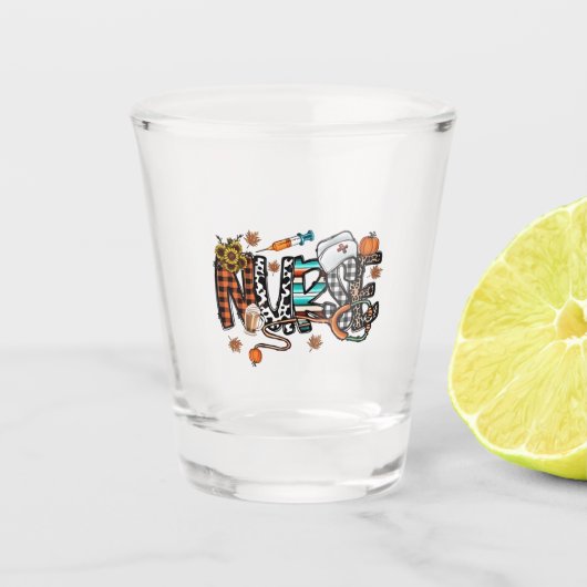 Fall Vibes that Nurlife Nurse Fall Saison Autum Schnapsglas (Vorderseite)