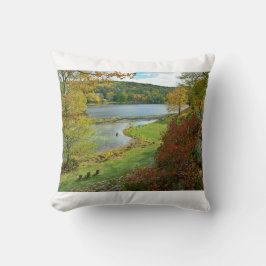 Fall View im Innisfree Garden Kissen