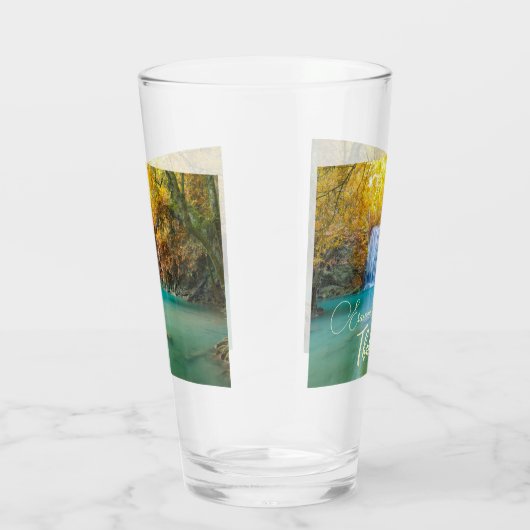 Fall View von Erawan Wasserfall Thailand Glas (Rechts)