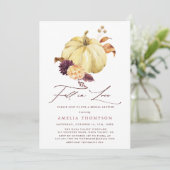 Fall von Liebe Pumpkin-Brautparty Einladung (Stehend Vorderseite)