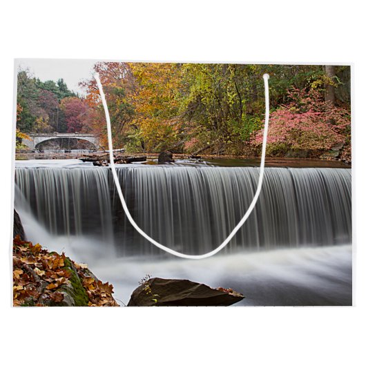 Fall Wasserfall bei Vanderbuild Große Geschenktüte (Rückseite)