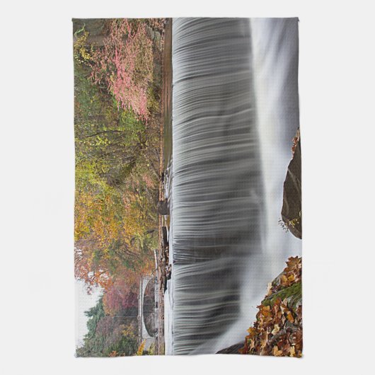 Fall Wasserfall bei Vanderbuild Küchentuch (Vertikal)