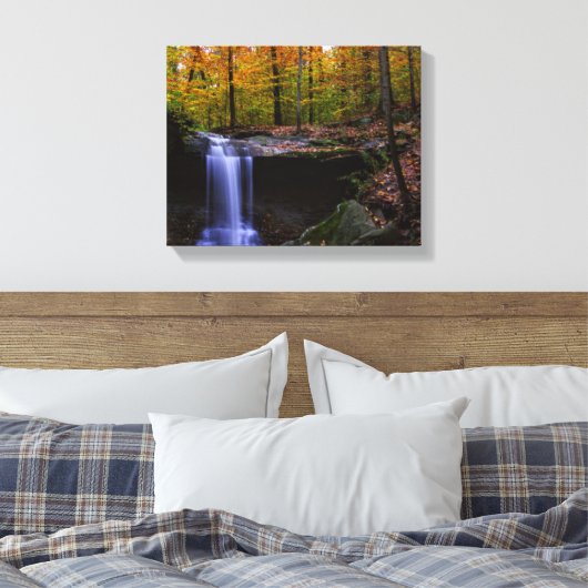 Fall Wasserfall im CVNP Leinwanddruck (Insitu (Schlafzimmer))
