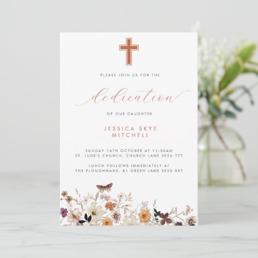 Fall-Wildblumen Kreuz- und Script-Baby-Dedication Einladung (Stehend Vorderseite)