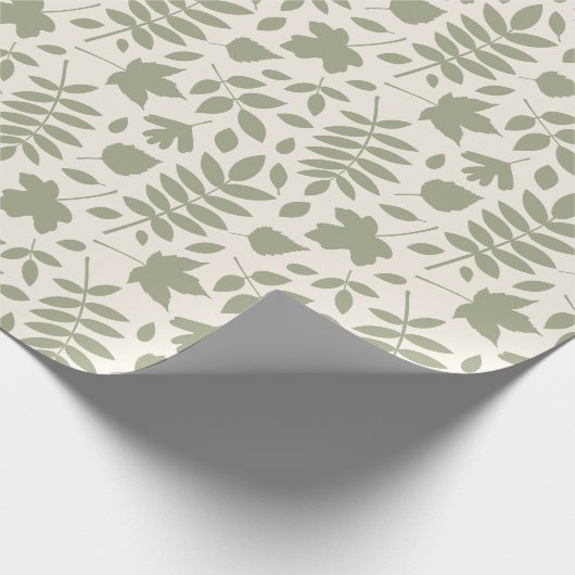 Fallen Blätter Große Muster grün auf Creme Geschenkpapier (Ecke)