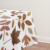 Fallen Blätter Muster Herbstfarben auf Weiß Tischdecke (Beispiel)