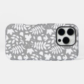 Fallen Blätter Muster Weiß auf Grau iPhone Hülle (Rückseite (Horizontal))