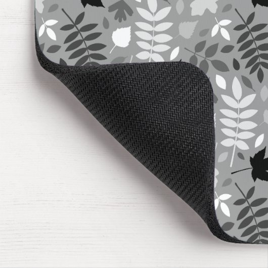 Fallen Blätter Rpt Muster Monochrome auf Grau Mousepad (Ecke)