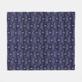 Fallend Totschlucht Moth and Skulls Fleecedecke (Vorderseite (Horizontal))