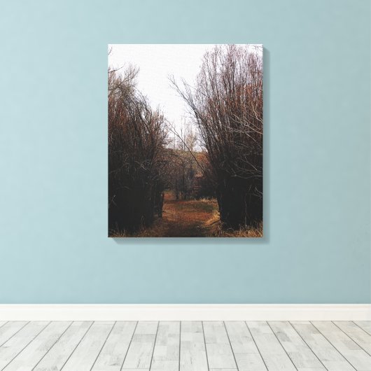 Fallende Bannacküberwucherung Leinwanddruck (Insitu (Holzboden))