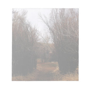 Fallende Bannacküberwucherung Notizblock