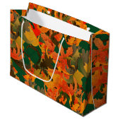 Fallende Blätter Muster für Herbst Große Geschenktüte (Vorderseite Schrägansicht)