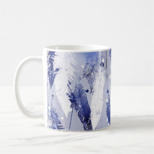 Fallende Federn: Aquarellblaues Muster. Kaffeetasse