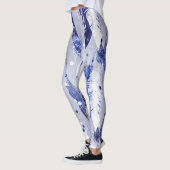 Fallende Federn: Aquarellblaues Muster. Leggings (Links)