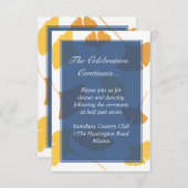 Fallende Ginkgo-Blätter blaues Hochzeitsgehäuse Einladung (Vorne/Hinten)