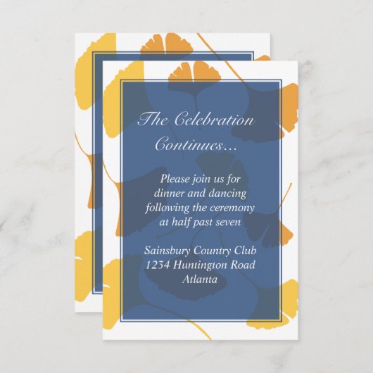 Fallende Ginkgo-Blätter blaues Hochzeitsgehäuse Einladung (Vorne/Hinten)