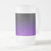 Fallende Lila und schwarze Glitzer-Gradient Mattglas Bierglas (VorderseiteRechts)