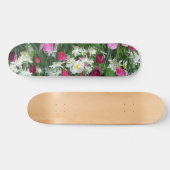Fallende romantische Frühlingsvormitte Skateboard (Horizontal)