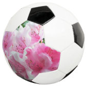 Fallende rosa Blumenblüten Fußball (Dreiviertel)