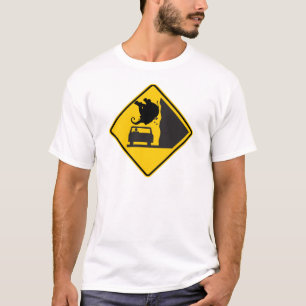 Fallendes Elefant-Zonen-Landstraßen-Zeichen T-Shirt