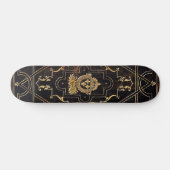 Fallendes Vintages Leder und Gold Skateboard (Horizontal)