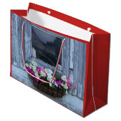 Fallfenster in einer Scheune Große Geschenktüte (Vorderseite Schrägansicht)