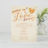 Fallin' in Liebe Forever Rustic Fall Brautparty Einladung (Stehend Vorderseite)