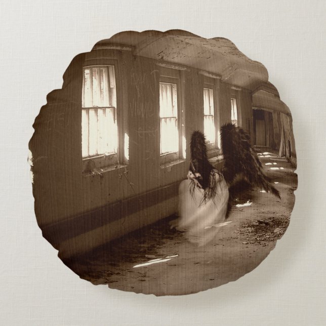 Falling Asylum Angel Rundes Kissen (Vorderseite)