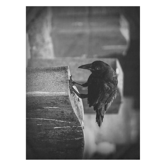 Falling Friedhof Crow Tischdecke (Vorderseite)