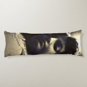 Falling Gabriel Seitenschläferkissen (Rückseite)