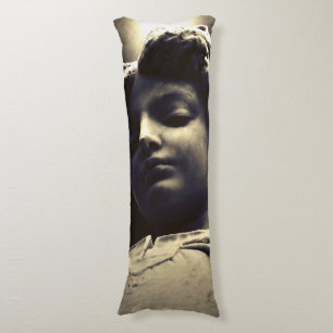 Falling Gabriel Seitenschläferkissen