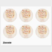 Falling in Love Modern Autumn Wedding  Runder Aufkleber (Blatt)