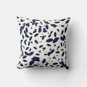 Falling Leaf - Moderne Botanik in Navy und Weiß Kissen