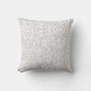 Falling White Lace Kissen