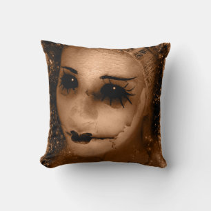 Falln Broken Pierrot Kissen