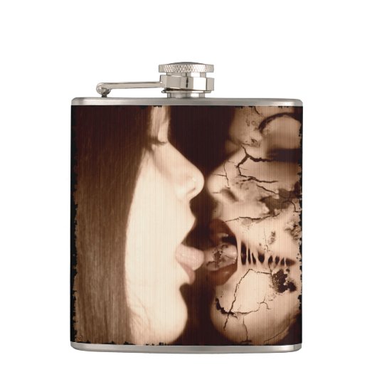 Falln Embrace Flachmann (Vorderseite)