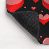 Falln rote Herzen (Sie wählen Hintergrundfarbe aus Mousepad (Ecke)