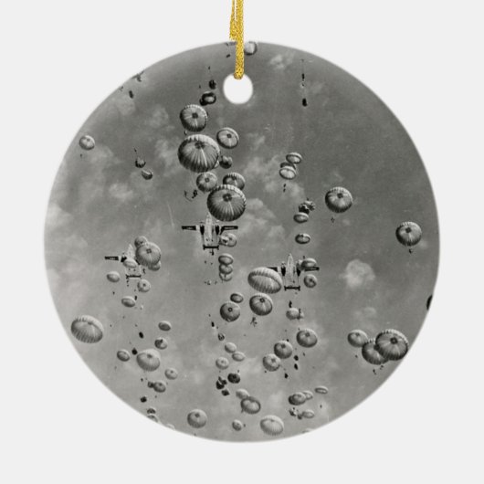 Fallschirmjäger in der Himmel-Verzierung Keramik Ornament (Hinten)