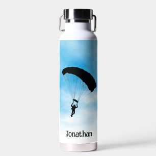 Fallschirmspringen mit einem Kupfervakuum Trinkflasche
