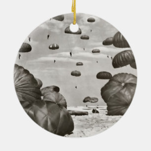 Fallschirmspringer landen keramikornament