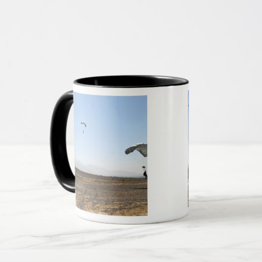 Fallschirmspringer Tasse (Vorderseite Links)
