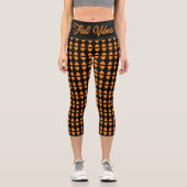 Fallvibes, orangefarbenes, geometrisches Muster Capri Leggings (Vorderseite)